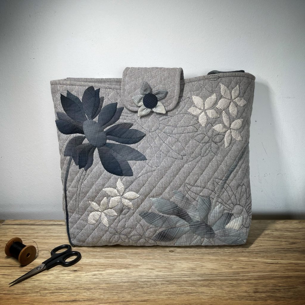 Stunning Flower Appliqué Shoulder Bag